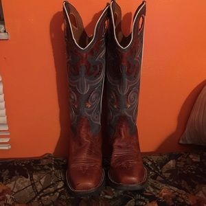 LIKE NEW TONY LAMA COWBOY BOOTS!