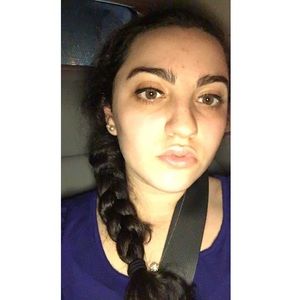 Meet your Posher, Nicole