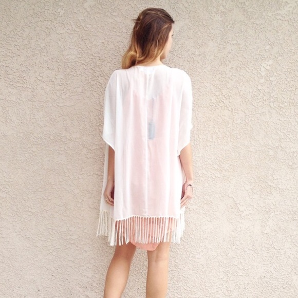 | new | white fringe kimono - Picture 3 of 4