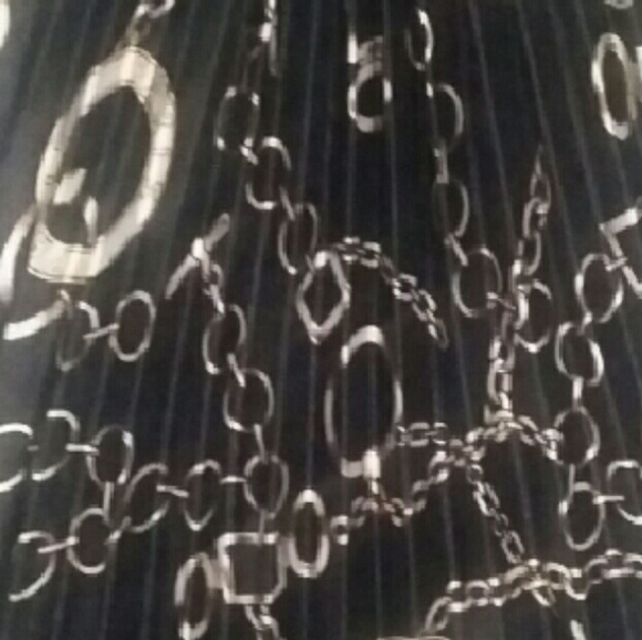 Halter Top - Picture 2 of 4