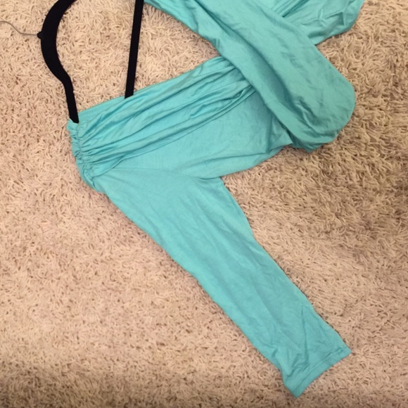 Turquoise Crop Top - Picture 2 of 2