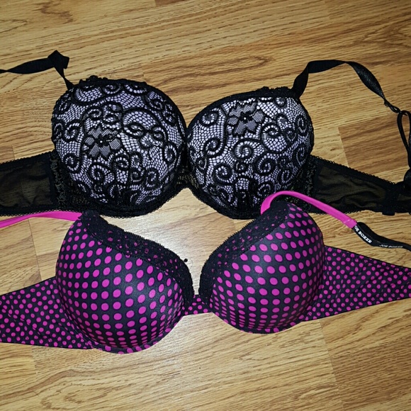 Set of 2 38C push up bras