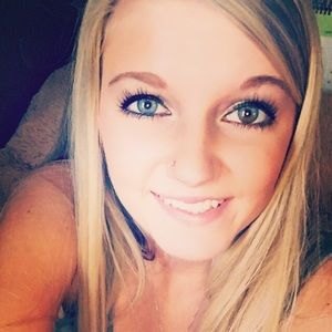 Meet your Posher, Victoria