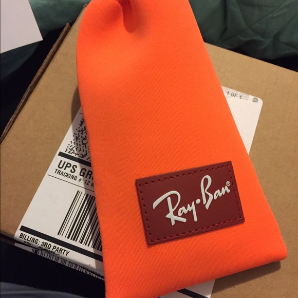 RAYBANS