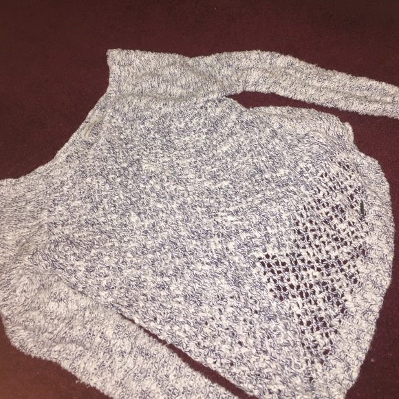 Blue and white sweater - Picture 1 of 2