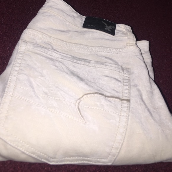 Off white smooth feeling jeans - Picture 1 of 3