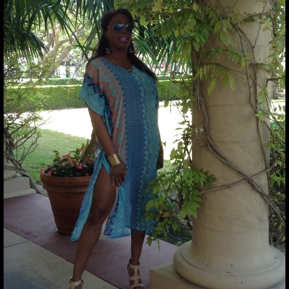 Beach Cover Up/Kaftan - Picture 2 of 10