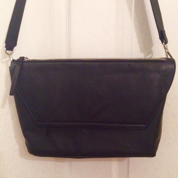 ⭐️Sale⭐️ Zara Basic Collection Purse