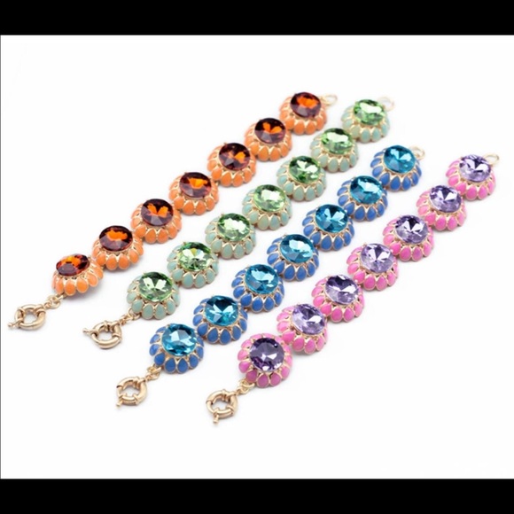 5 ⭐️⭐️⭐️⭐️⭐️ rated ✨✨ YUMMY bracelet!!  NEW. ✨✨ - Picture 2 of 2