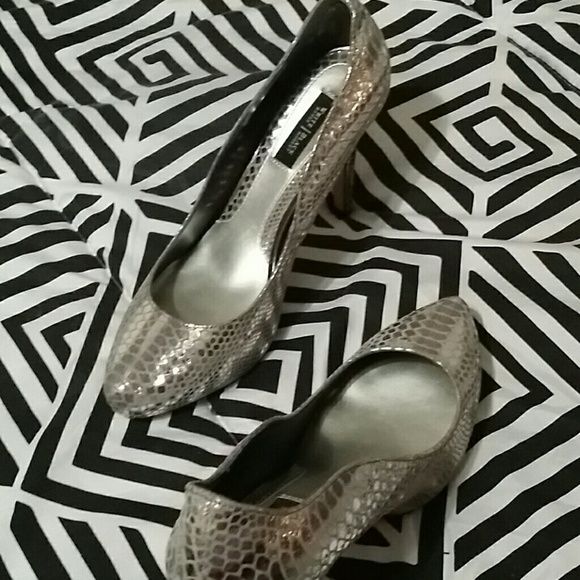 Shoes - Picture 2 of 2