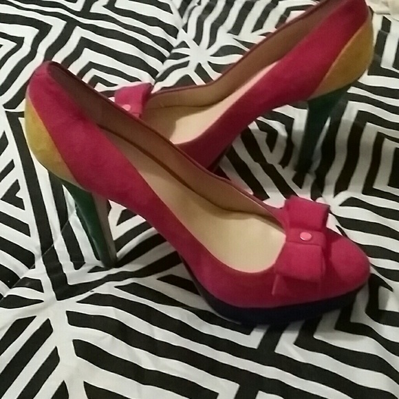 Shoes - Picture 2 of 2