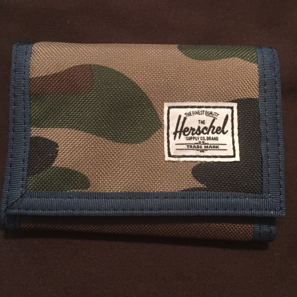 Camo trifold canvas wallet