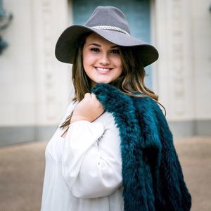 Meet your Posher, Sydney