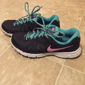 Nike revolution shoes