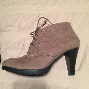 Feaux suede lace up booties