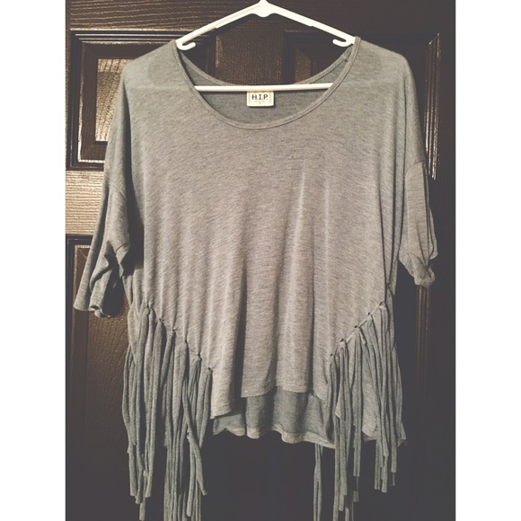 ❌SOLD❌Hip fringe shirt