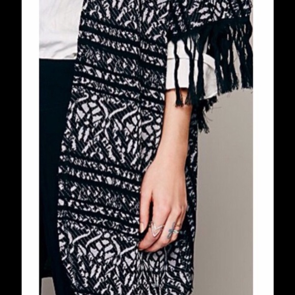Free People Kimono NWOT - Picture 4 of 4