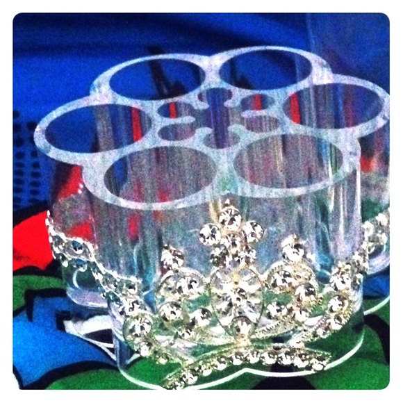 BRUSH HOLDER OR LIPSTICK HOLDER ORGANIZER - Picture 1 of 2