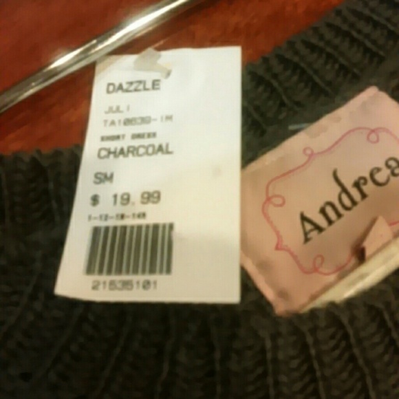 BRAND NEW Stylish Knitted Short Dress - Picture 3 of 4