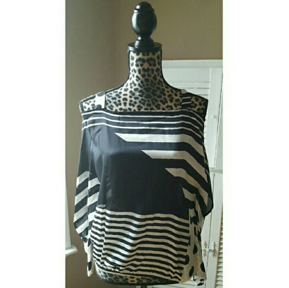 Black white stripe dots top - Picture 2 of 3