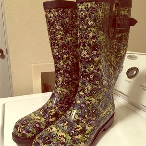 EUC Chooka Rain Boots, purple floral print, size 9