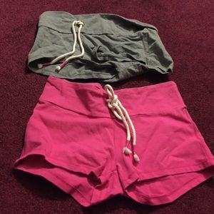 2 short shorts