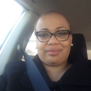 Meet your Posher, Dina