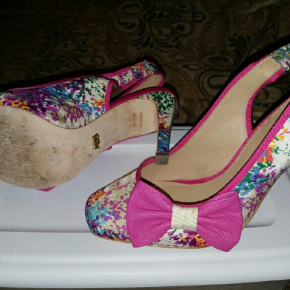Shoes - Picture 3 of 3