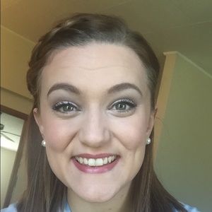 Meet your Posher, Kendra