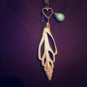 Hand made. Maui Shell Necklace