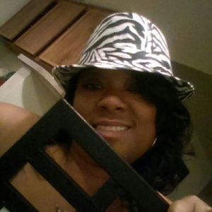 Meet your Posher, Toya