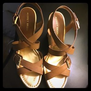 Fabulous Tan and Gold Wedges!!