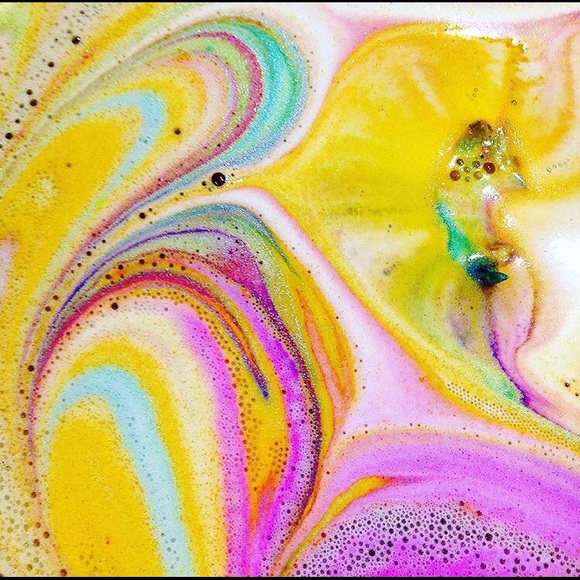 Meet your Posher, Lauren - Picture 1 of 1