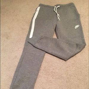 Men's sports pants