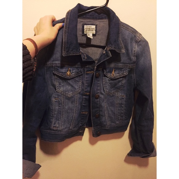 Cropped Forever 21 denim jacket STILL AVAILABLE
