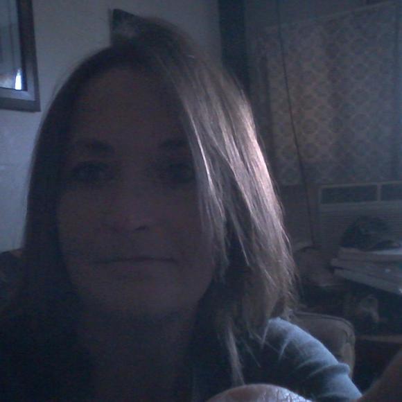 Meet your Posher, Melissa - Picture 1 of 1