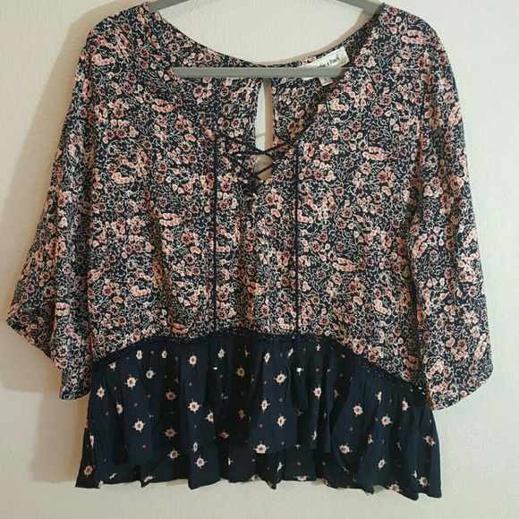 Abercrombie & Fitch Tops - *Sold* Abercrombie & Fitch Boho Blouse