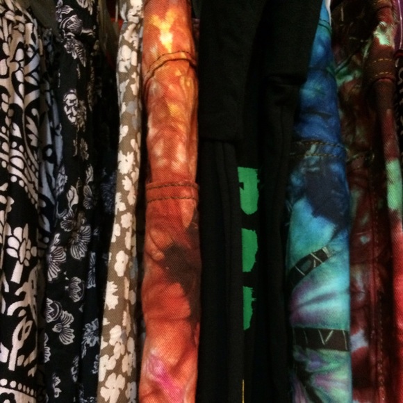 Free Gift w $20+ Purchase*Meet your Posher, Rachel - Picture 3 of 3