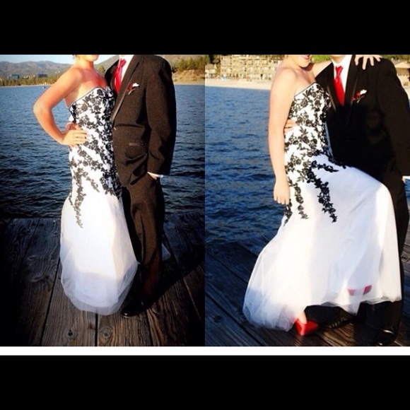 PROM Dress💞✨ - Picture 2 of 4