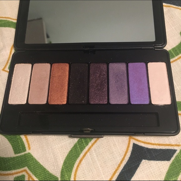 Kat Von D Other - Kat Von D True Romance Eyeshadow Palette
