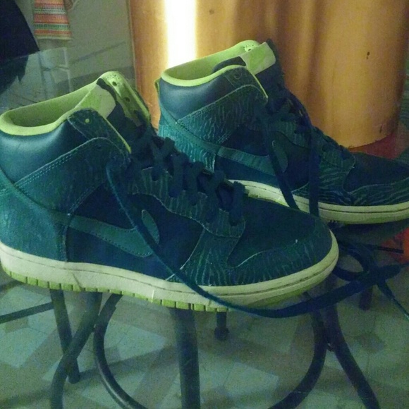 Nike - Picture 4 of 4