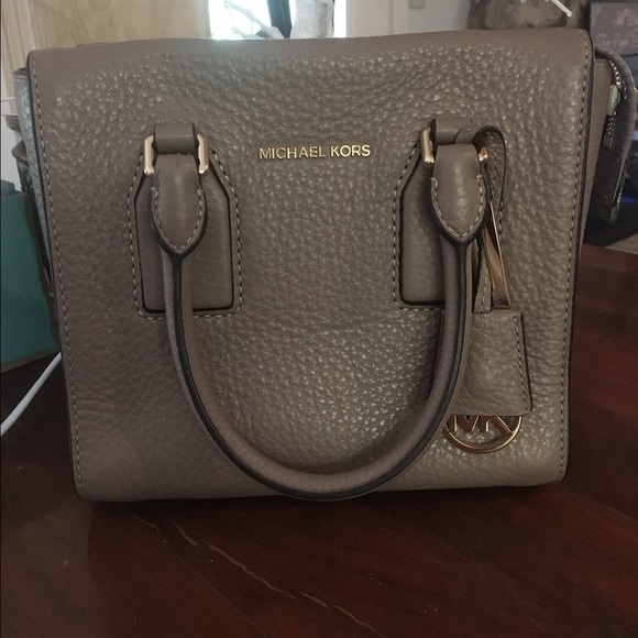 💯percent Authentic Michael Kors Selby - Picture 2 of 4