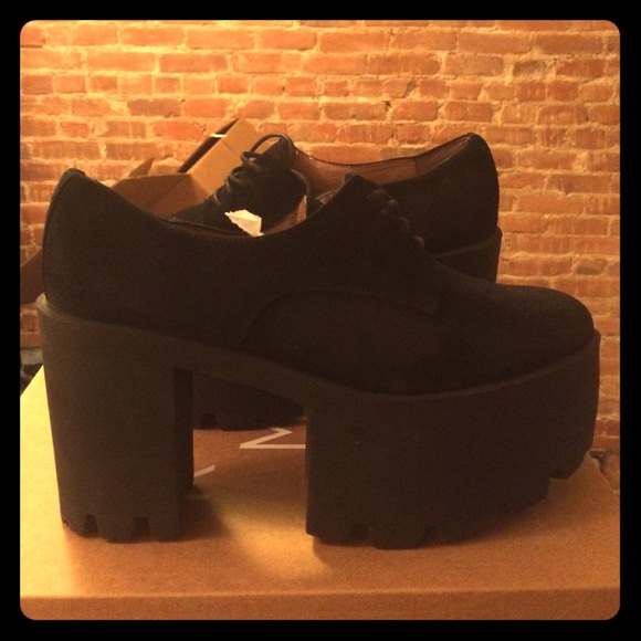 KMB lace up platforms