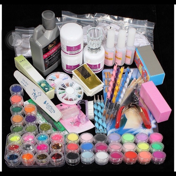 AWESOME manicure set 💅🏻