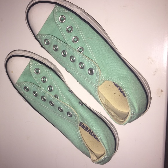 Turquoise converse