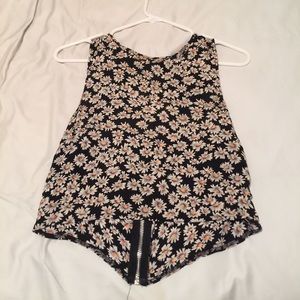 Brandy Melville Crop Top