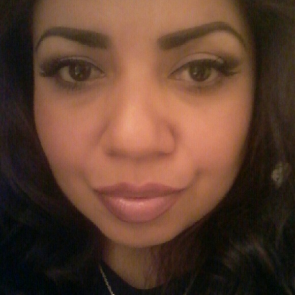 Meet your Posher, Lourdes