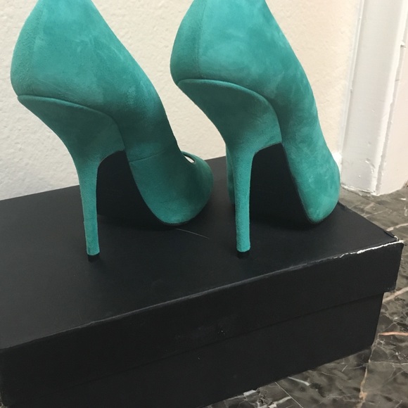 GZ heels - Picture 3 of 4