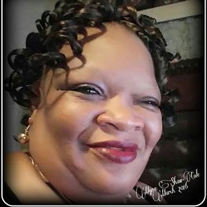 Meet your Posher, Myra