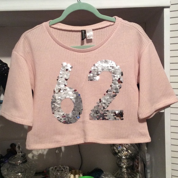 H&M crop top sweater.